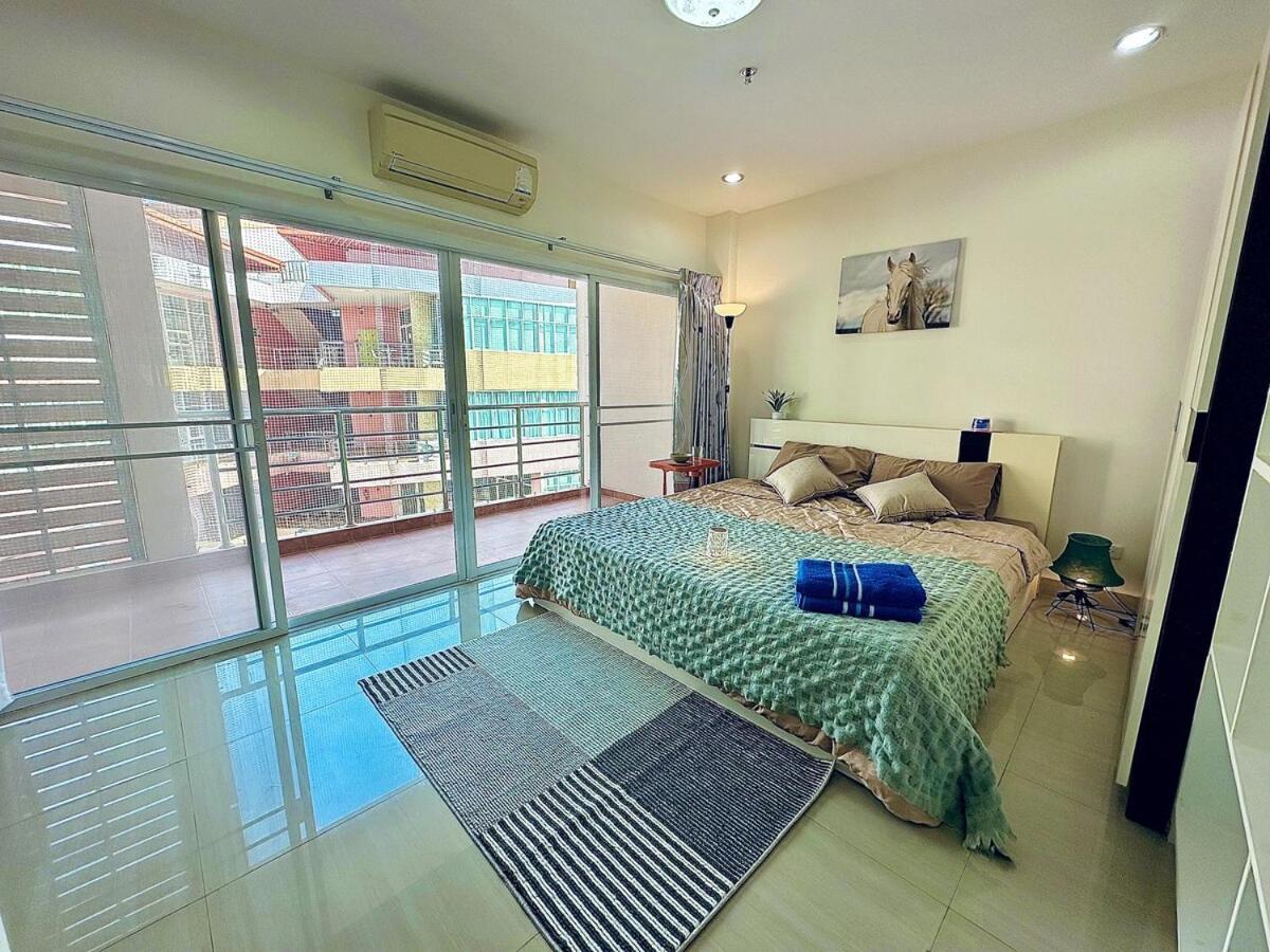 Aparthotel Wisdom Burg Bangsaen, Pool, Gym Ban Rong Khoei Esterno foto