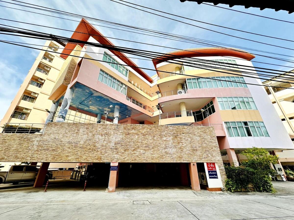 Aparthotel Wisdom Burg Bangsaen, Pool, Gym Ban Rong Khoei Esterno foto