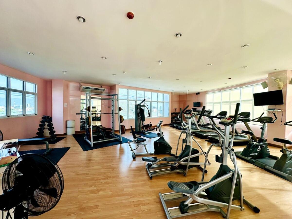 Aparthotel Wisdom Burg Bangsaen, Pool, Gym Ban Rong Khoei Esterno foto