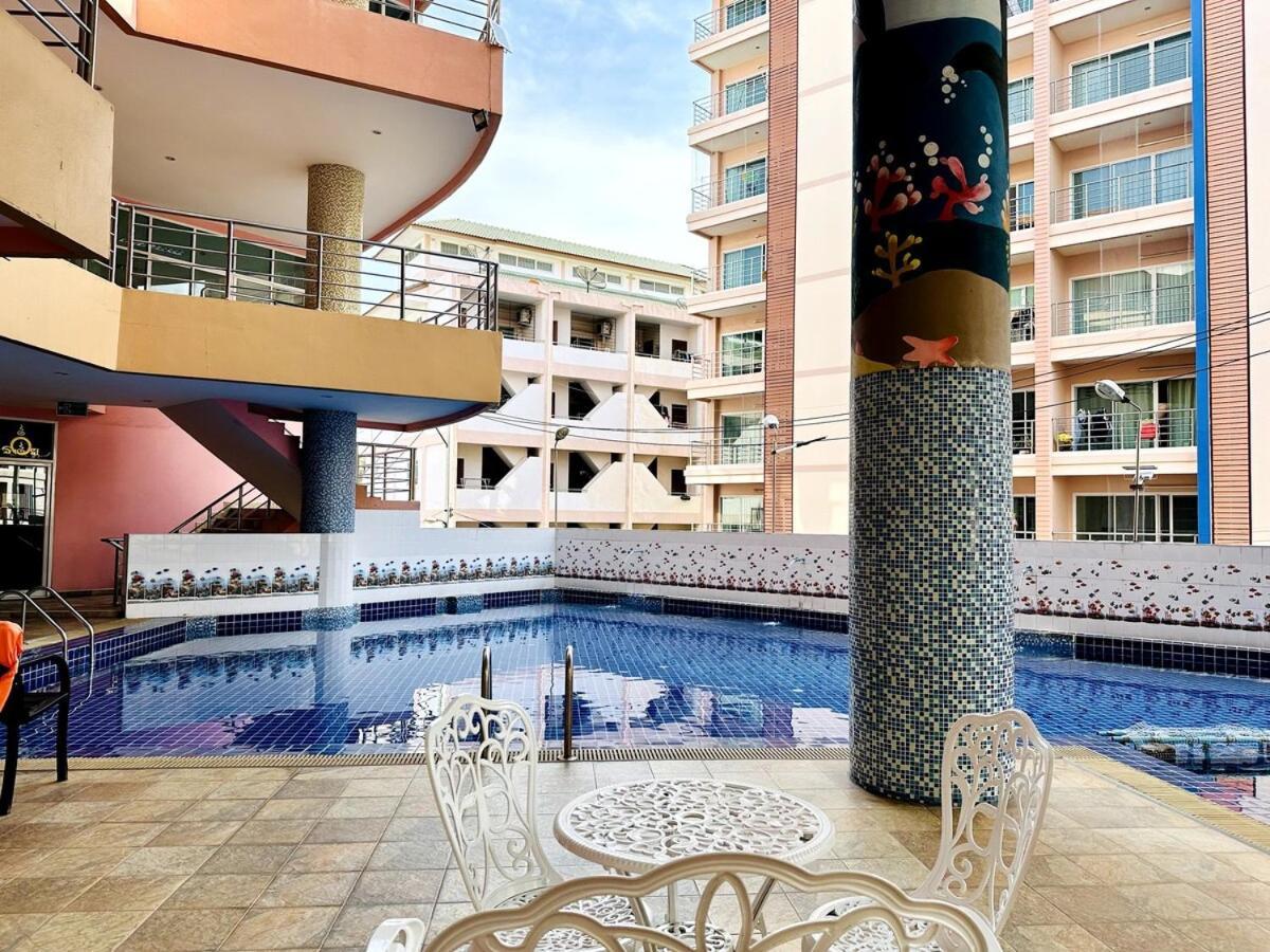 Aparthotel Wisdom Burg Bangsaen, Pool, Gym Ban Rong Khoei Esterno foto