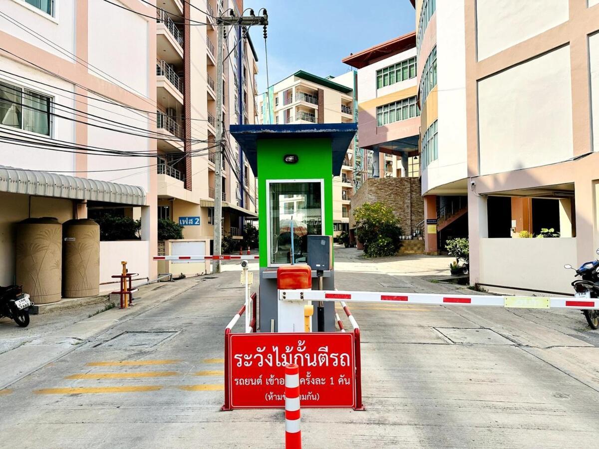 Aparthotel Wisdom Burg Bangsaen, Pool, Gym Ban Rong Khoei Esterno foto